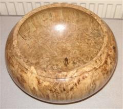 Pat's winning Spalted Holly bowl